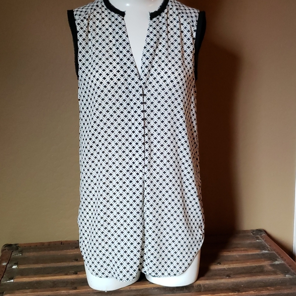 NWT H&M snap blouse 💥